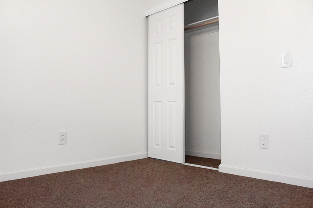 Take a tour today and see Interiors 1 for yourself at the Sterling Estates Apartments